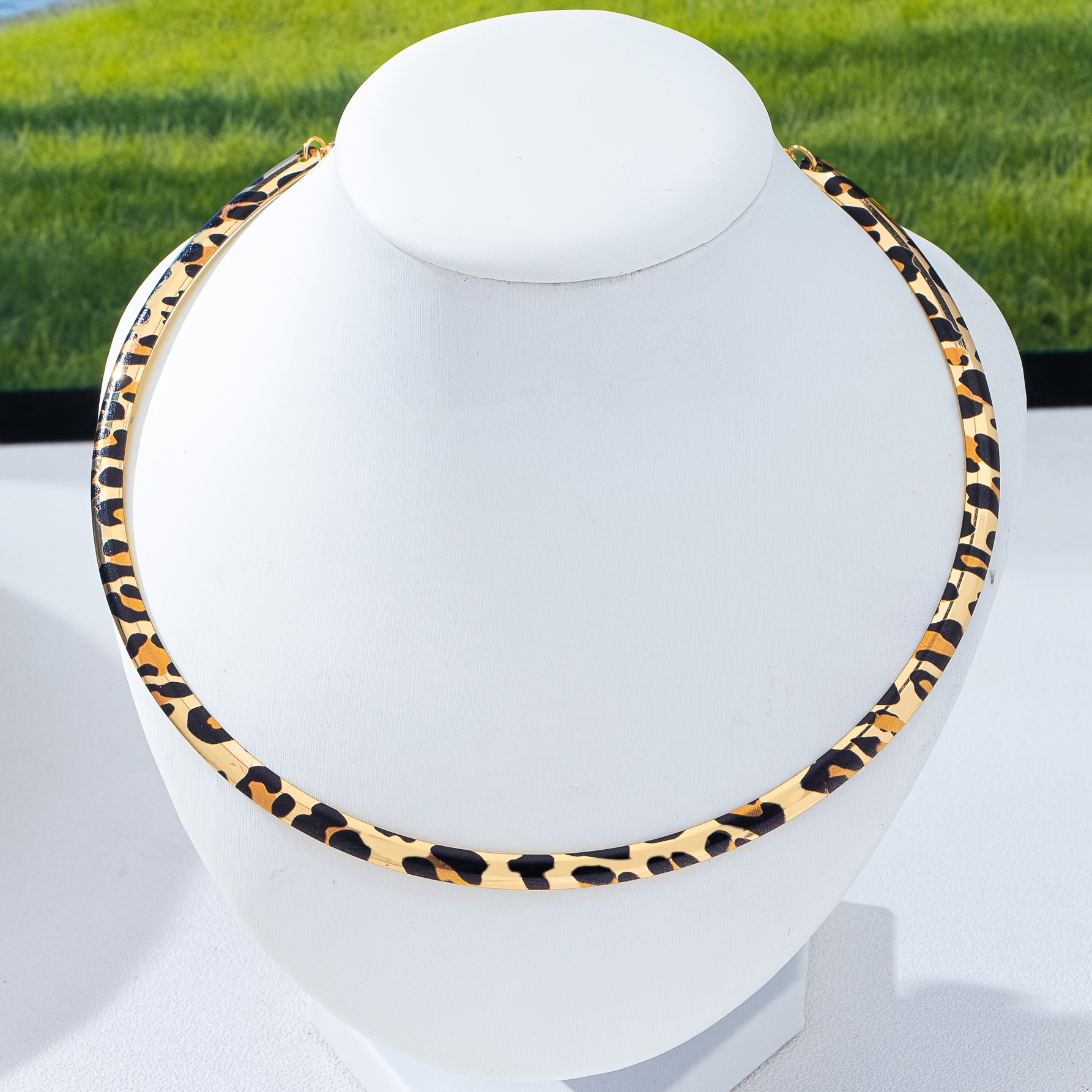 Women's Fashionable Leopard Print Choker Necklace